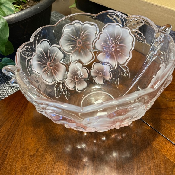Real Mikasa Crystal Bowl - Picture 4 of 4